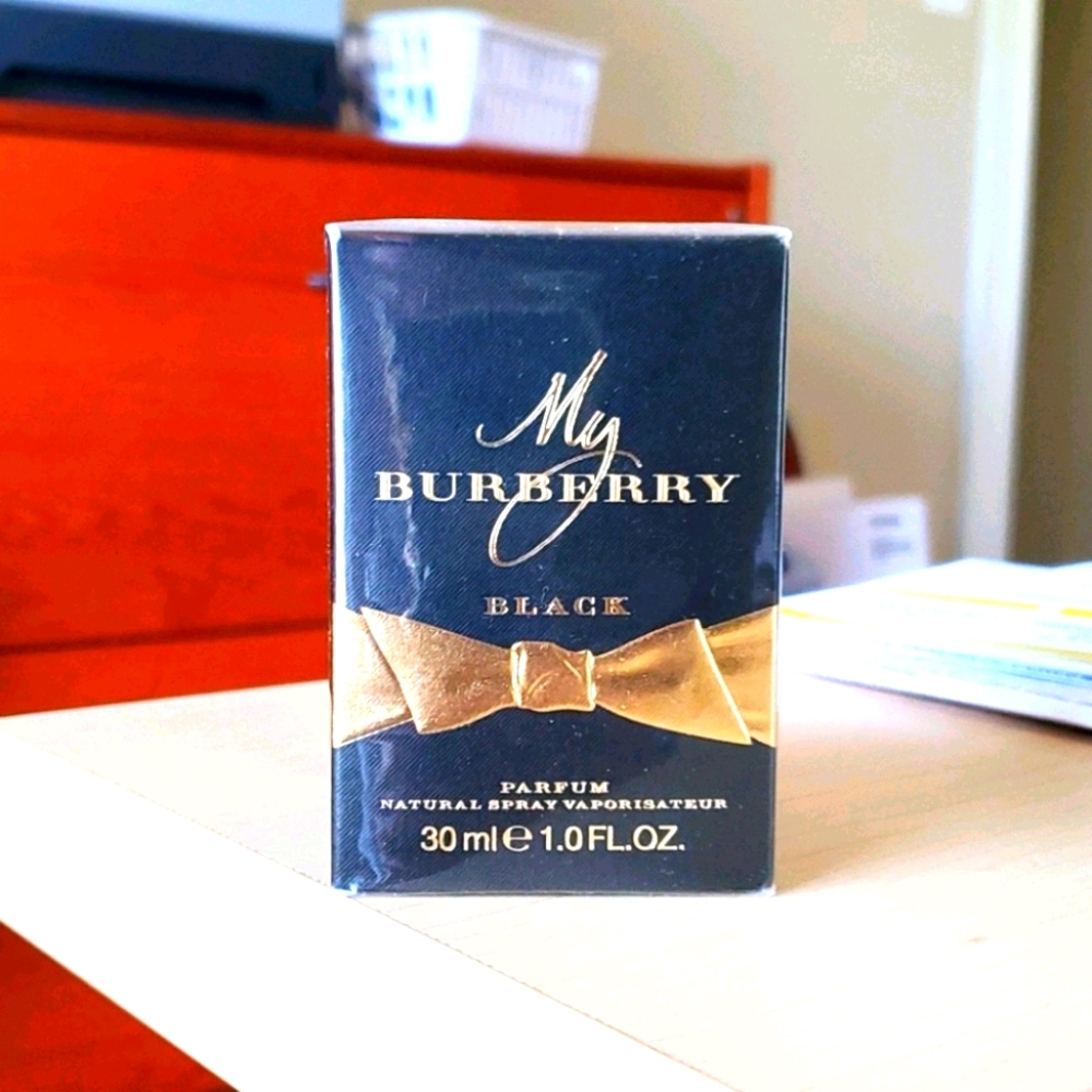 BURBERRY Black parfum 1.0 oz